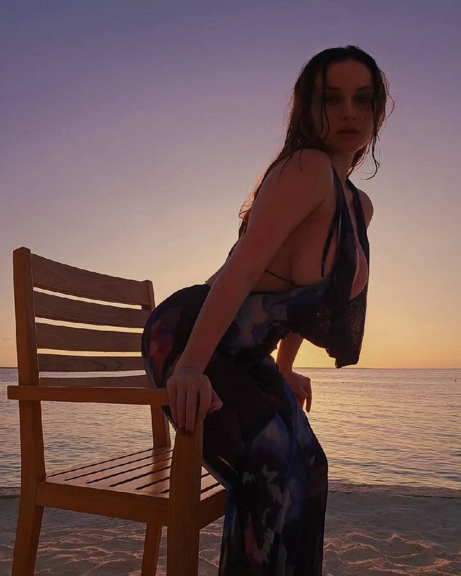 Sexy girl Miranda Faith nude in Santiago de los Caballeros